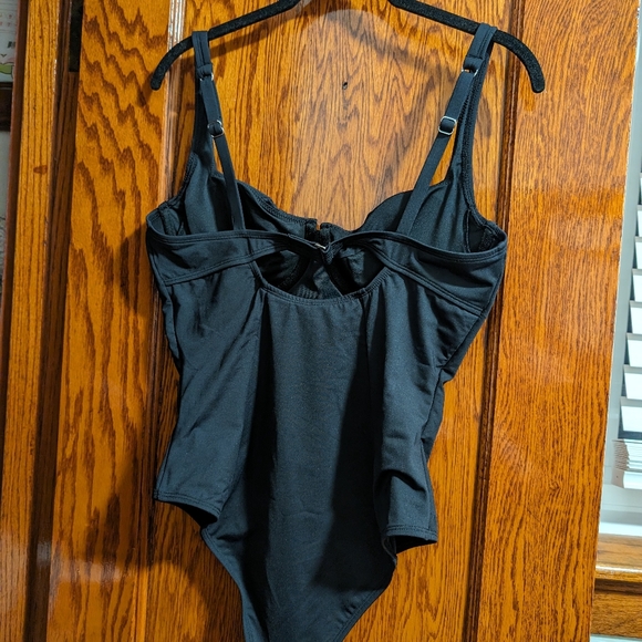 Cupshe x Iskra Underwire Tummy Control Black One Piece Swimsuit L - Picture 2 of 7